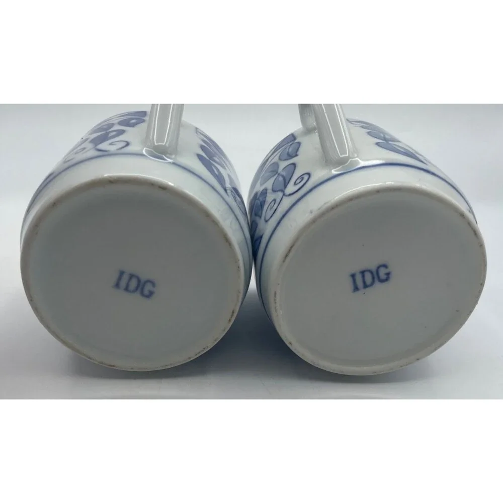 Williams Sonoma IDG Porcelain Coffee Cups with Lids 2 Cups 3 Lids Floral